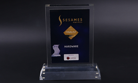 為什么說有機玻璃展示架具有廣告宣傳的效果？